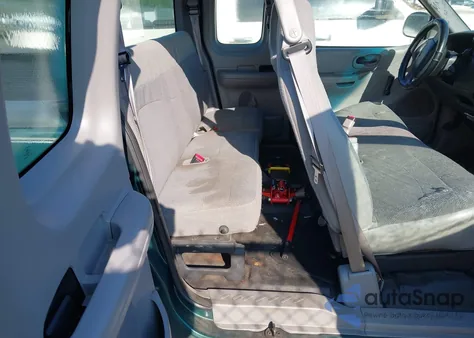 1999 Ford F-150 Work Series/Xl/Xlt from USA, damaged, VIN 1FTZX1722XKA17851